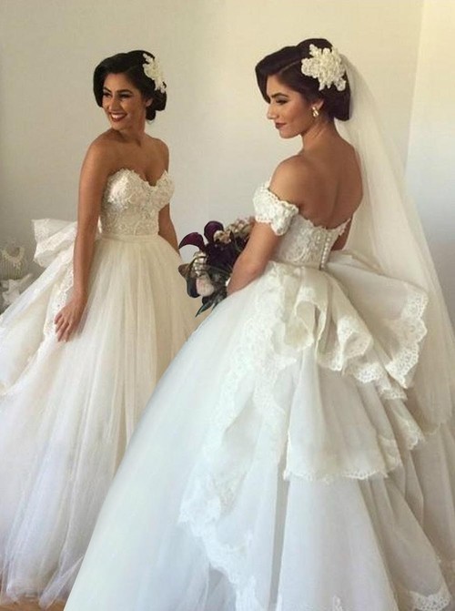Gorgeous Ball Gown Sweetheart Off-shoulder Tulle Long Wedding Dress